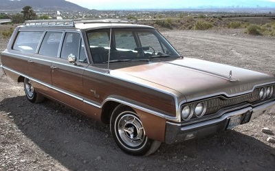 Dodge Monaco 60's Station Wagon